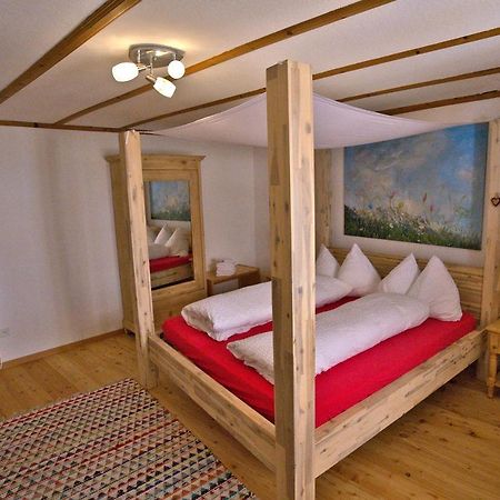 Chasa Sassalba Bed & Breakfast Lu Екстериор снимка