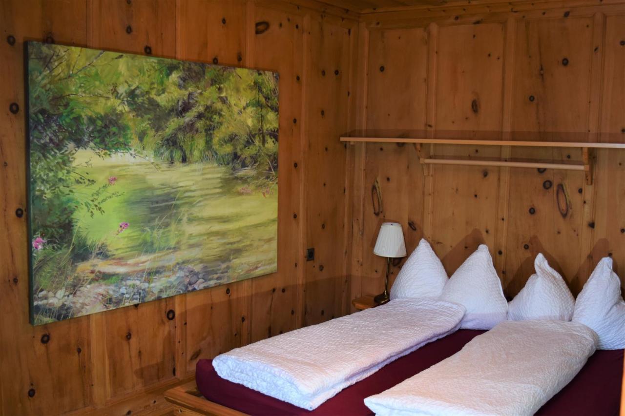 Chasa Sassalba Bed & Breakfast Lu Екстериор снимка