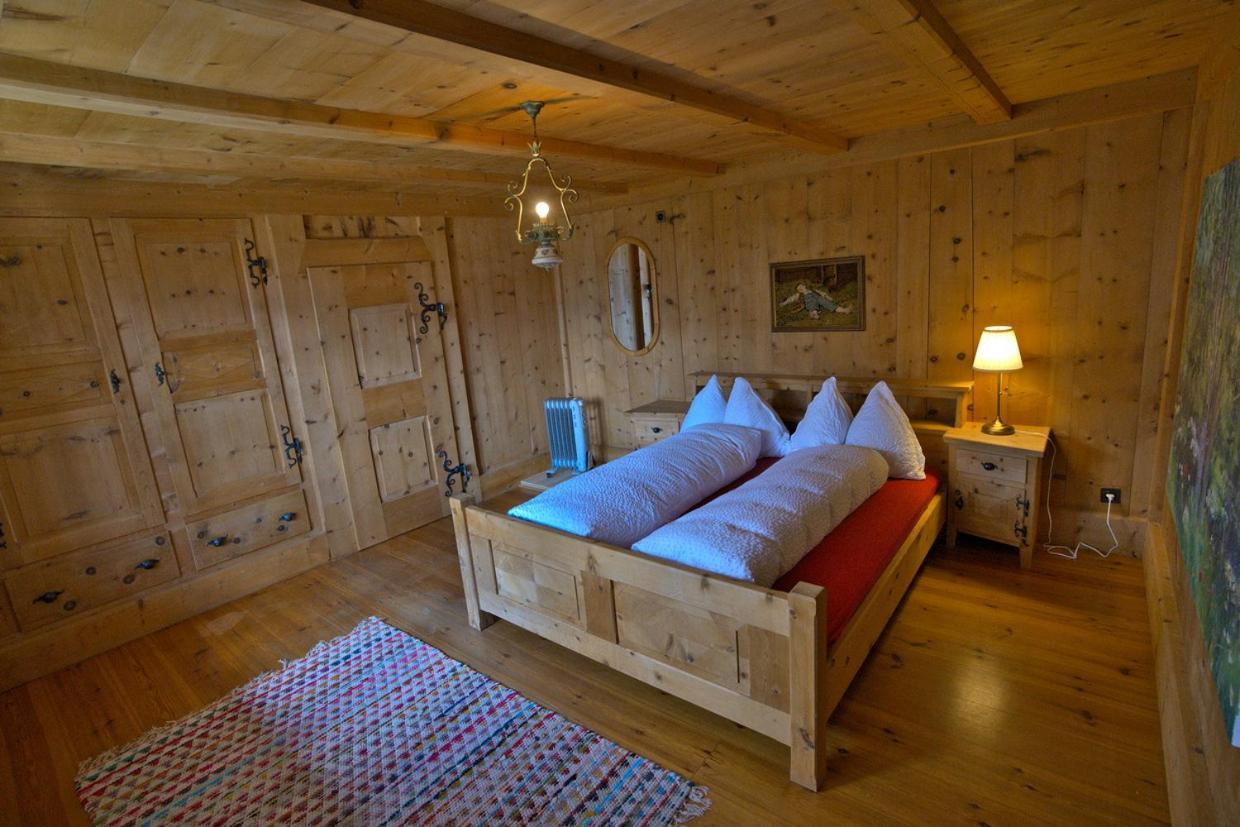 Chasa Sassalba Bed & Breakfast Lu Екстериор снимка