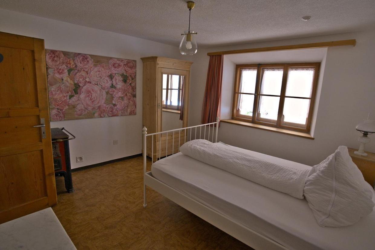 Chasa Sassalba Bed & Breakfast Lu Екстериор снимка